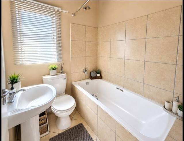 2 BEDROOM TOWNHOUSE FOR SALE IN RIVERSDALE
